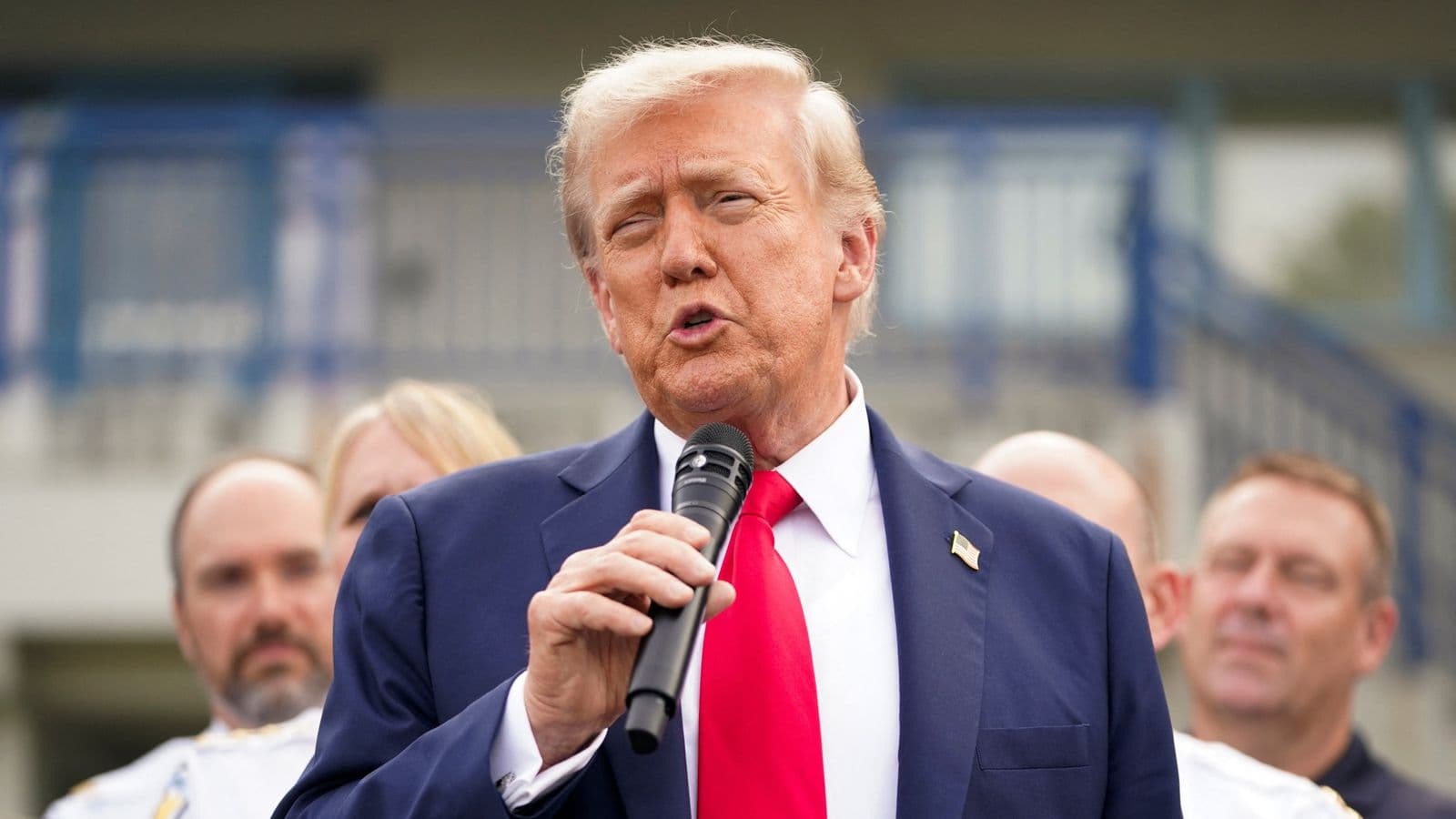 پوری دنیا پر امریکی فوجی حملے کا حکم دے سکتا ہوں: ٹرمپ کا حیران کن دعویٰ