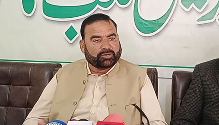 فوج مخالف بیانات: PTIرہنما نے پارٹی چھوڑ دی