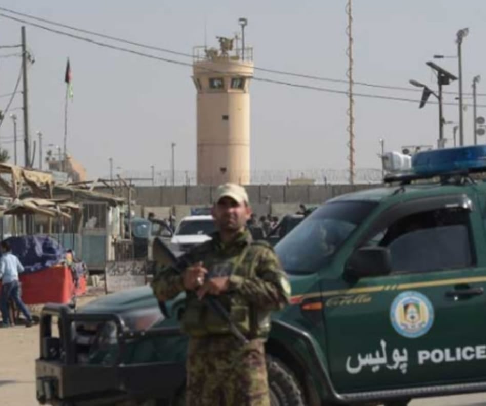 بگرام ایئر بیس پر جنگی ساز و سامان کی تیاری کا دعویٰ، امریکی جریدے نے پول کھول دیا