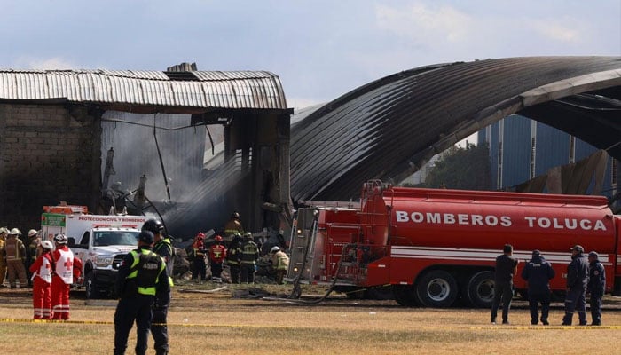 میکسیکو میں نجی طیارہ گر کر تباہ، 7 افراد ہلاک