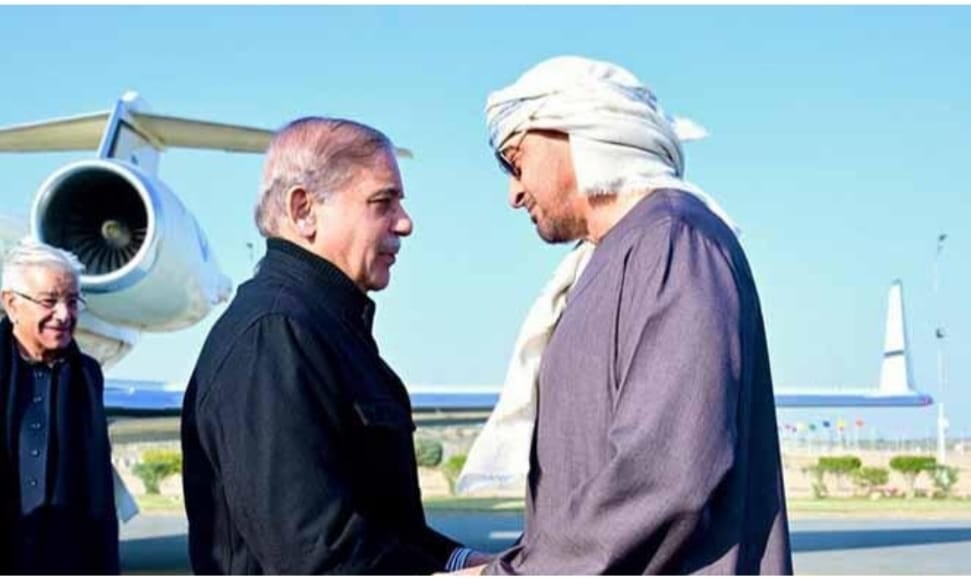 متحدہ عرب امارات کے صدر شیخ محمد بن زاید پاکستان پہنچ گئے، اعلیٰ سطحی ملاقاتیں متوقع