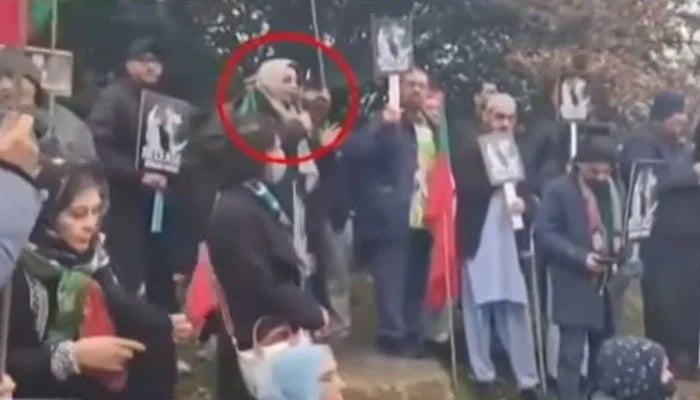 بریڈ فورڈ میں احتجاج کے دوران دھمکیاں، پاکستانی ڈیمارش پر برطانیہ نے شواہد مانگ لیے