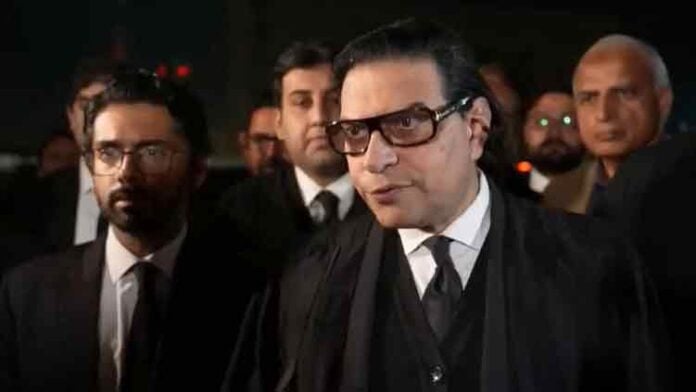 عمران خان سے ملاقات کیلئے کوئی بھیک نہیں مانگ رہے: سلمان اکرم راجہ