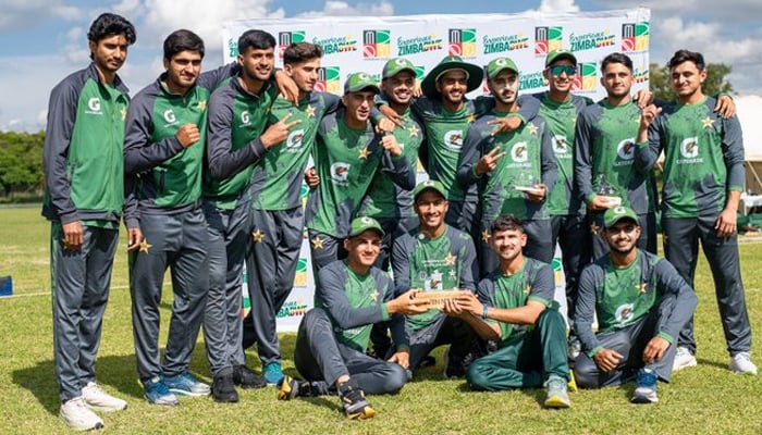 سہ ملکی سیریز کے فائنل میں پاکستان انڈر 19 نے زمبابوے کو 9 وکٹوں سے ہرا کر ٹرافی جیت لی