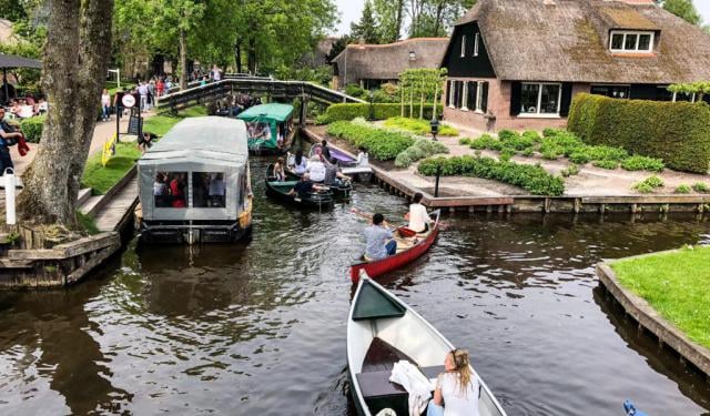 دنیا کا منفرد گاؤں، جہاں سڑکیں نہیں !!!